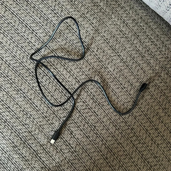 3-in-1 Charging Dock Station - Picture 3 of 3